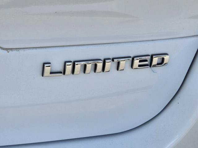Used 2022 Jeep Grand Cherokee L Limited AWD/4WD image 17
