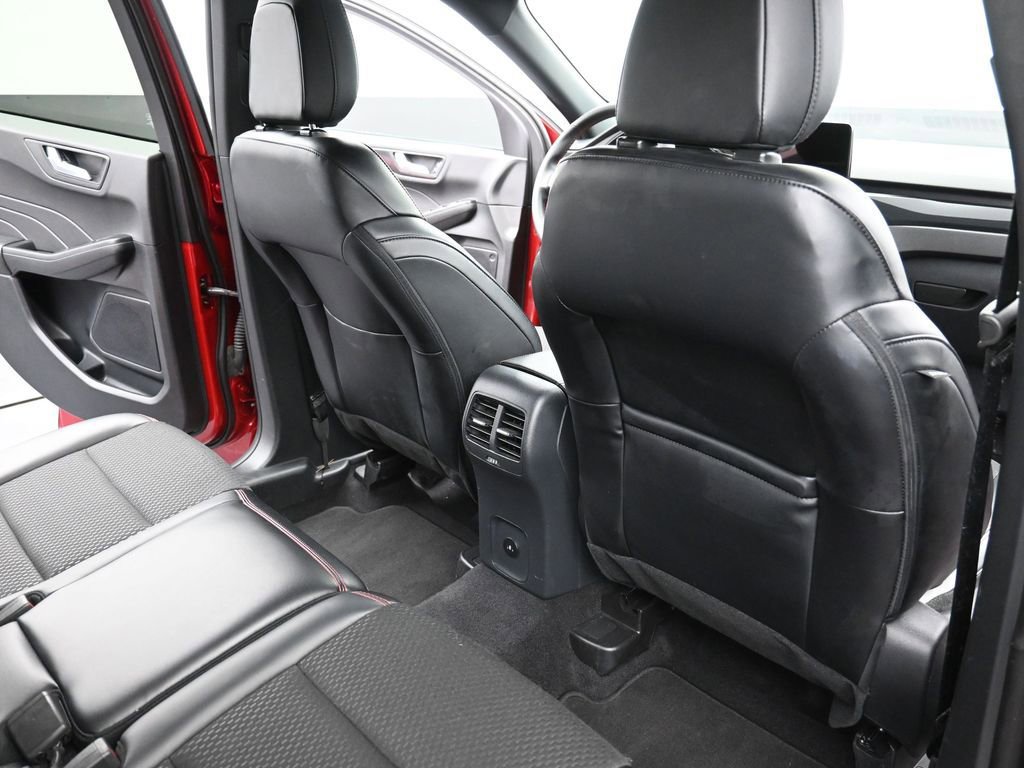 Certified 2025 Ford Escape ST-Line image 14