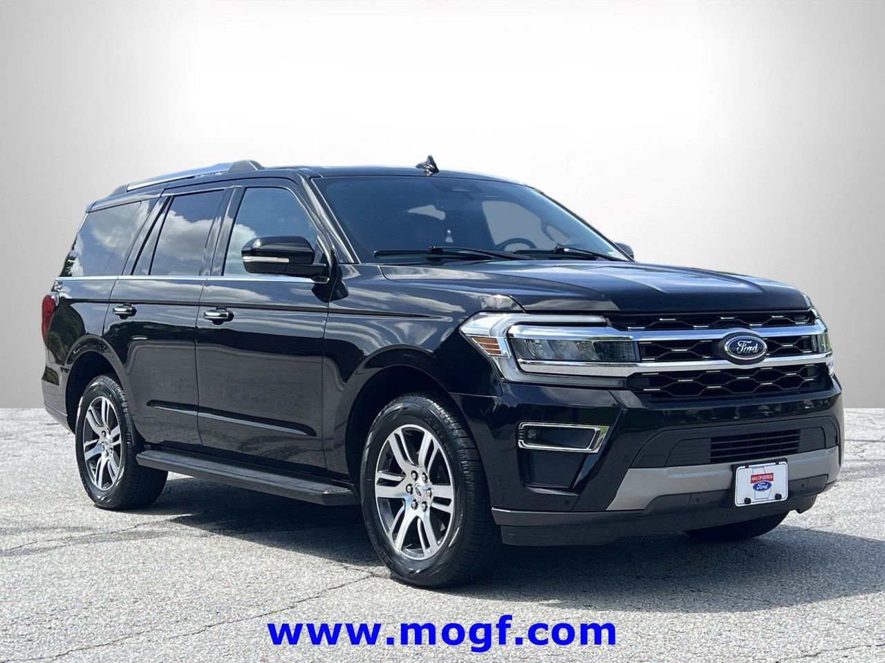 Certified 2024 Ford Expedition Limited RWD image 4