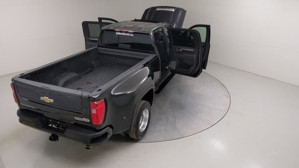 Used 2024 Chevrolet Silverado 3500 High Country w/ High Country Premium Package image 53