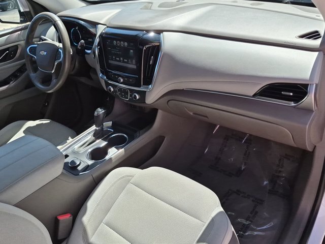 Used 2018 Chevrolet Traverse LT FWD image 40