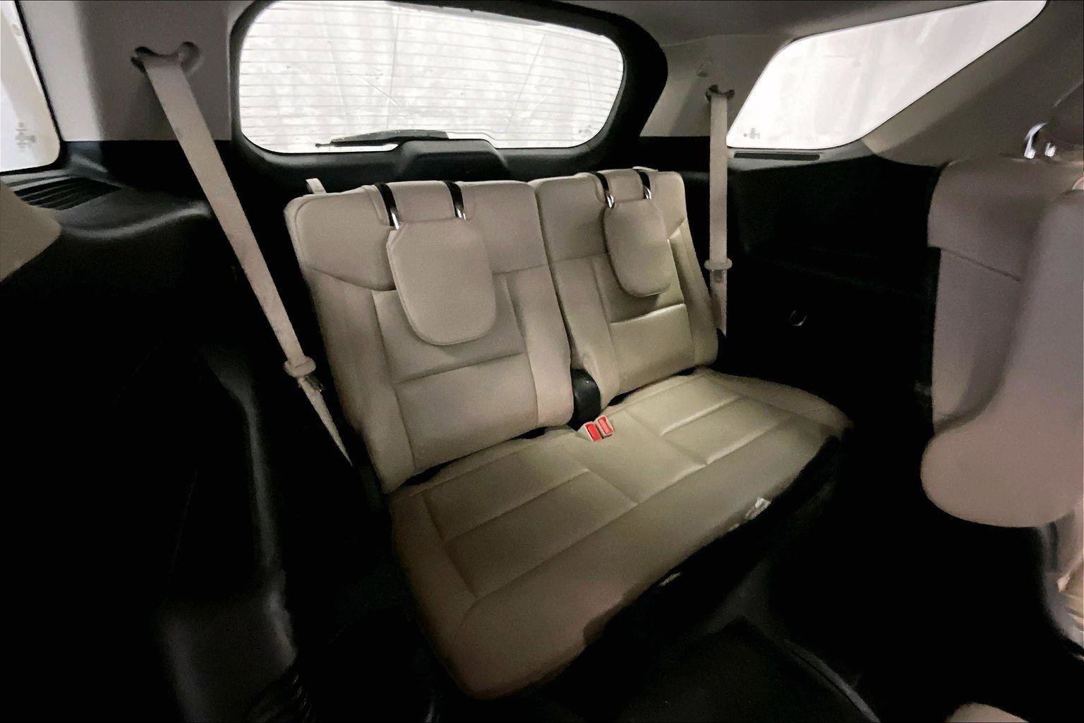 Certified 2020 Ford Explorer XLT w/ Equipment Group 202A image 27