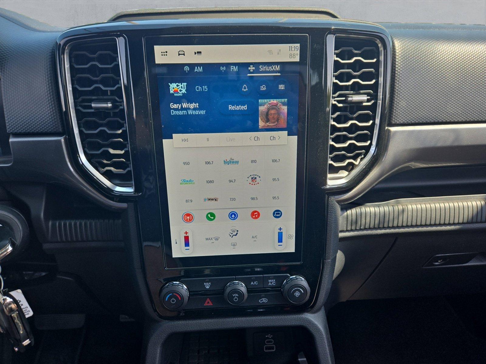 Certified 2024 Ford Ranger XLT w/ Technology Package AWD/4WD image 17