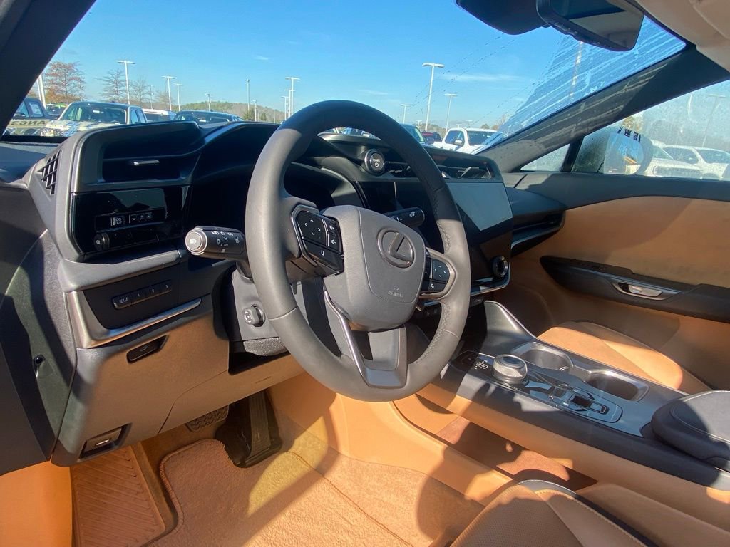 Used 2023 Lexus RZ 450e Premium w/ Technology Package image 9