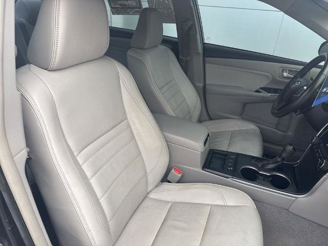 Used 2017 Toyota Camry XLE image 30