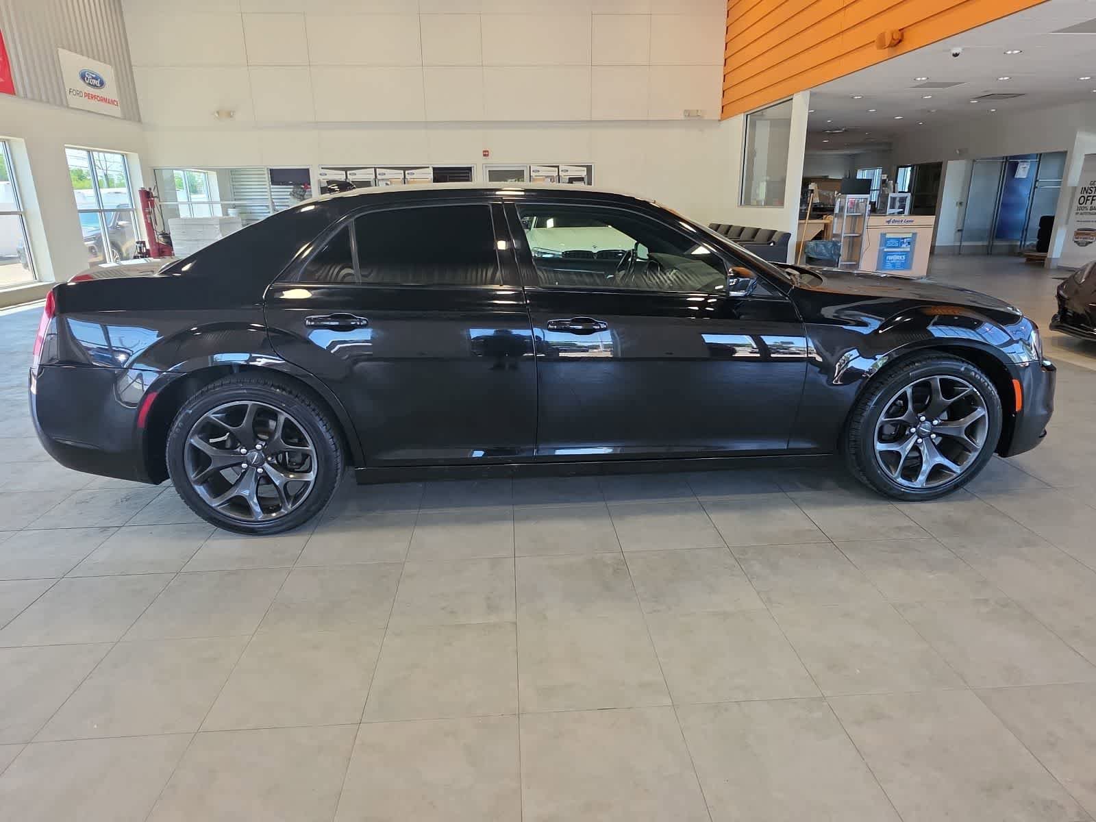 Used 2021 Chrysler 300 S RWD image 6