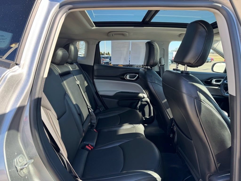 Used 2022 Jeep Compass Limited w/ Sun and Sound Group AWD/4WD image 18