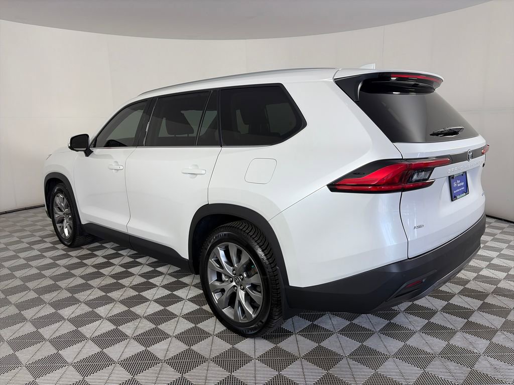 Used 2024 Toyota Grand Highlander AWD image 5