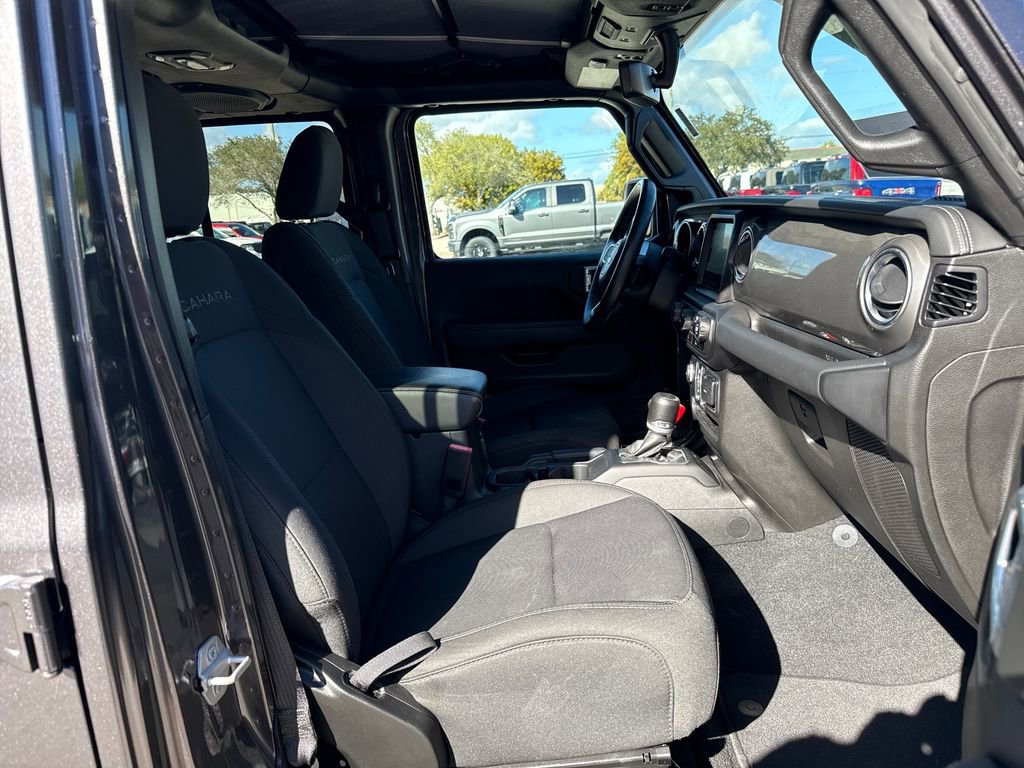 Used 2021 Jeep Wrangler Unlimited Sahara image 24