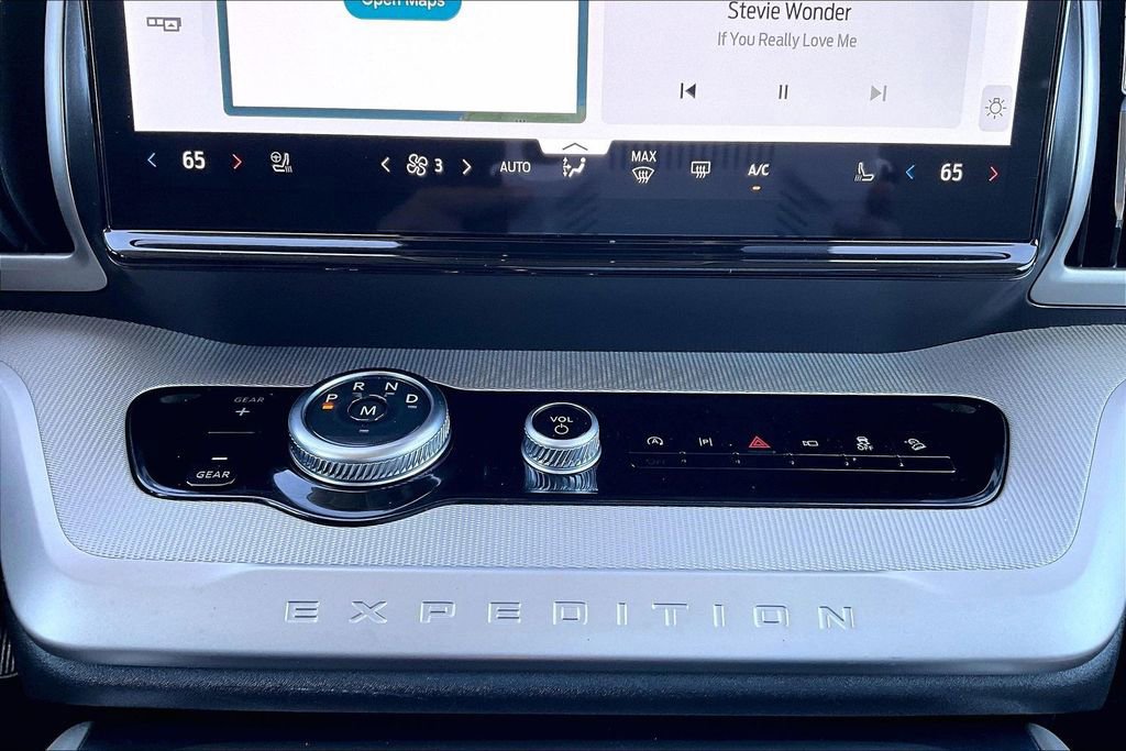 Certified 2025 Ford Expedition Active AWD/4WD image 32