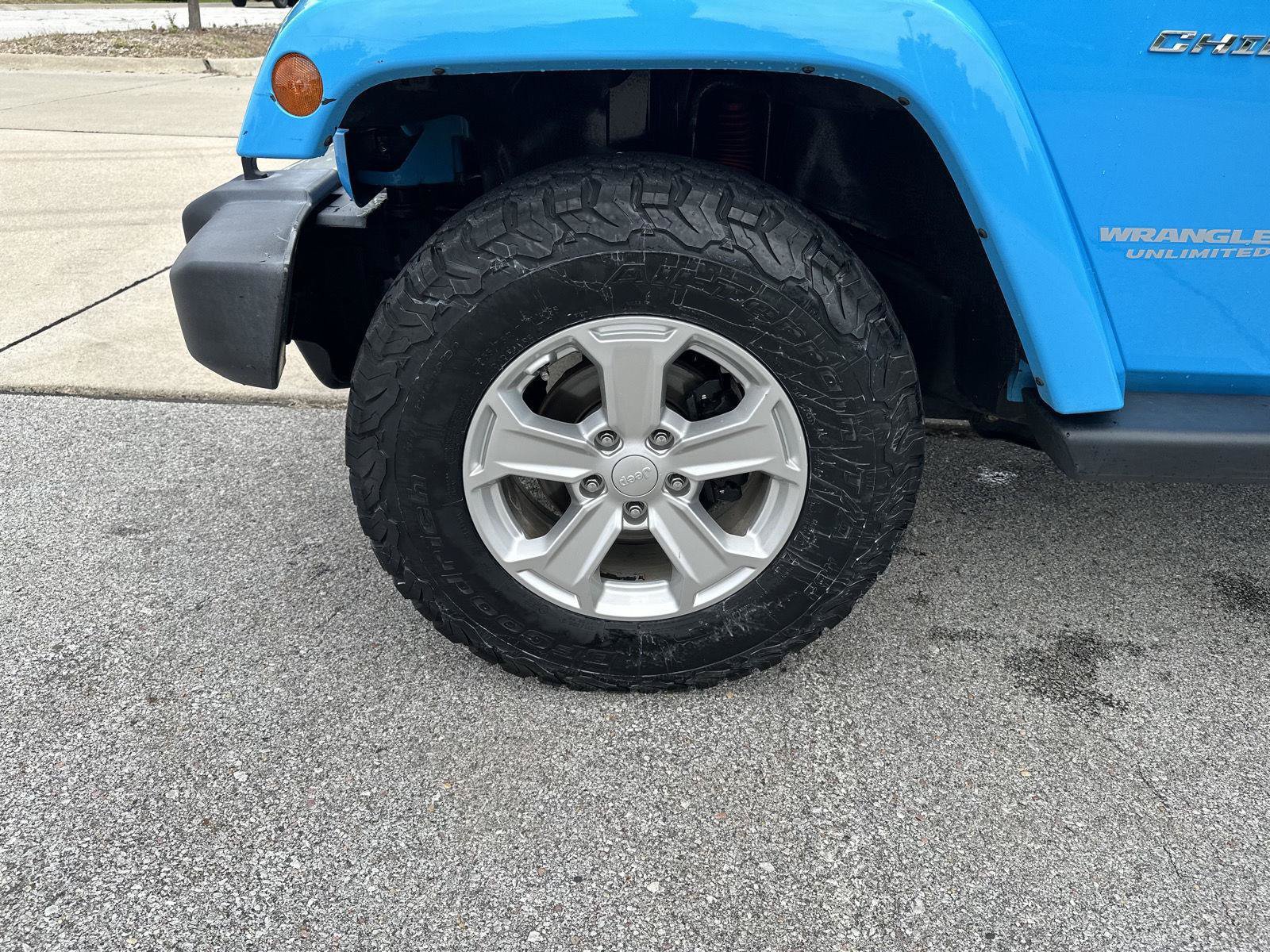 Used 2017 Jeep Wrangler Unlimited Sahara w/ Quick Order Package 24E Chief AWD/4WD image 10