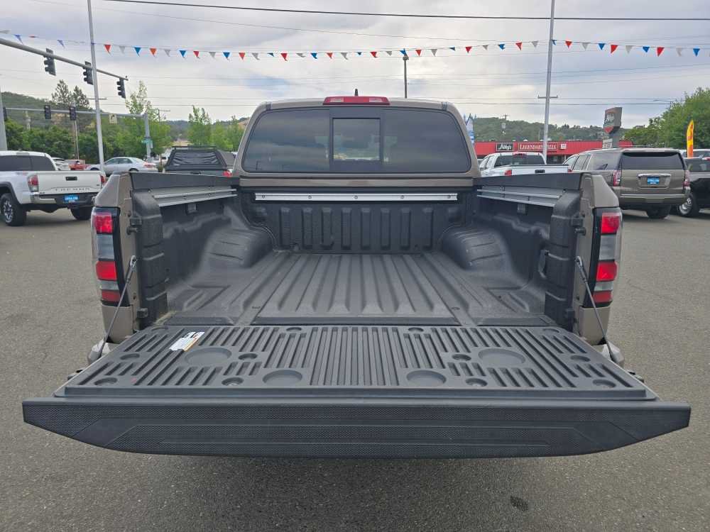 Used 2022 Nissan Frontier PRO-4X w/ Pro-4X Premium Package AWD/4WD image 19