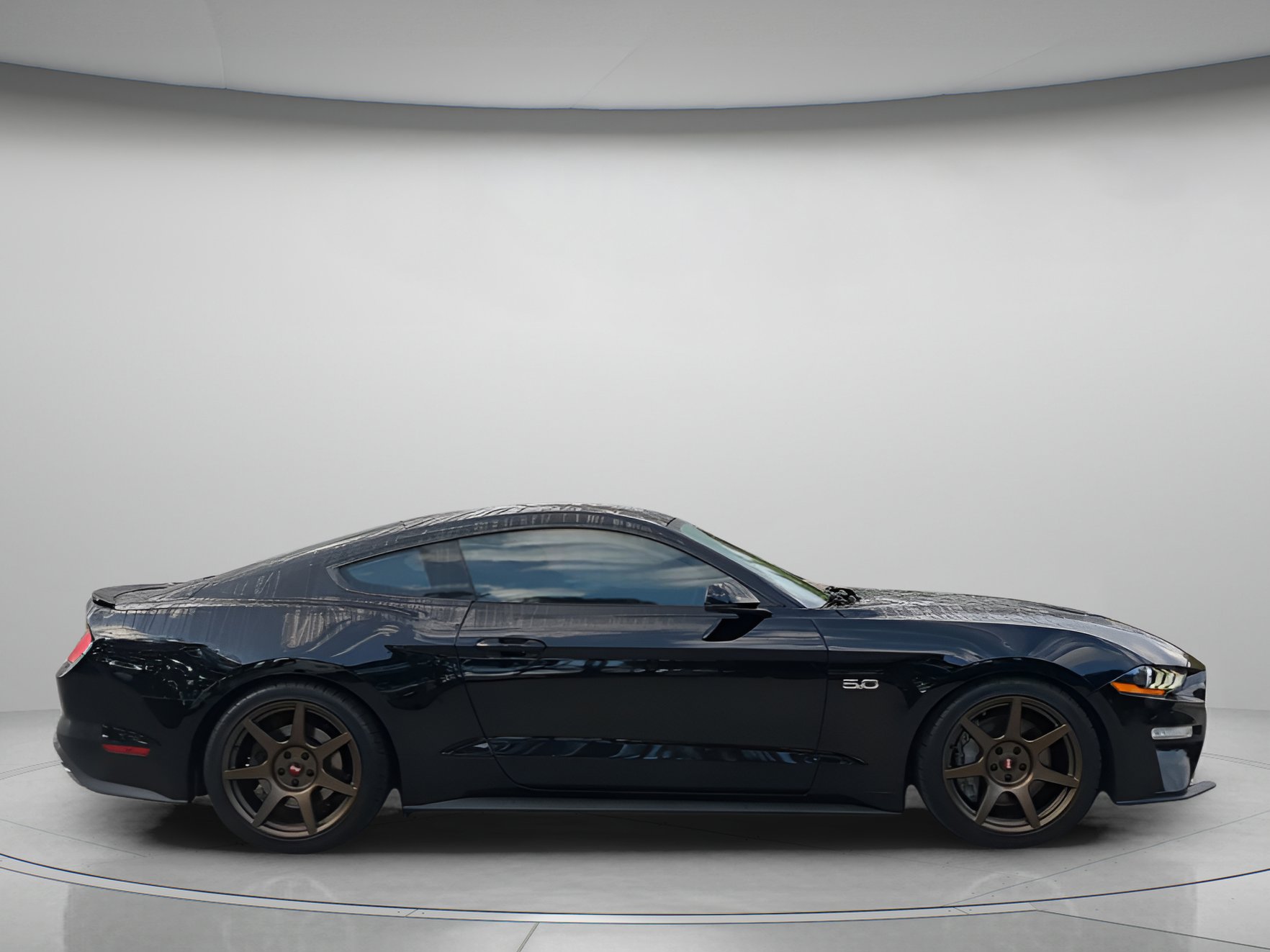 Certified 2022 Ford Mustang GT Premium w/ Equipment Group 401A RWD image 39