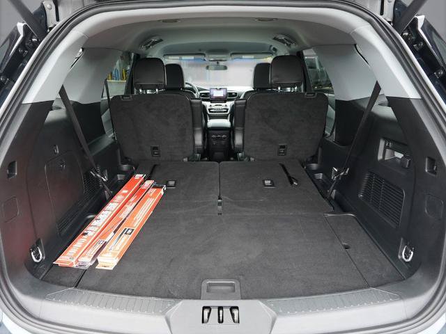 Certified 2024 Ford Explorer XLT w/ Equipment Group 202A AWD/4WD image 22