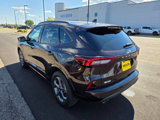 Certified 2023 Ford Escape ST-Line w/ Tech Pack #1 AWD/4WD image 12