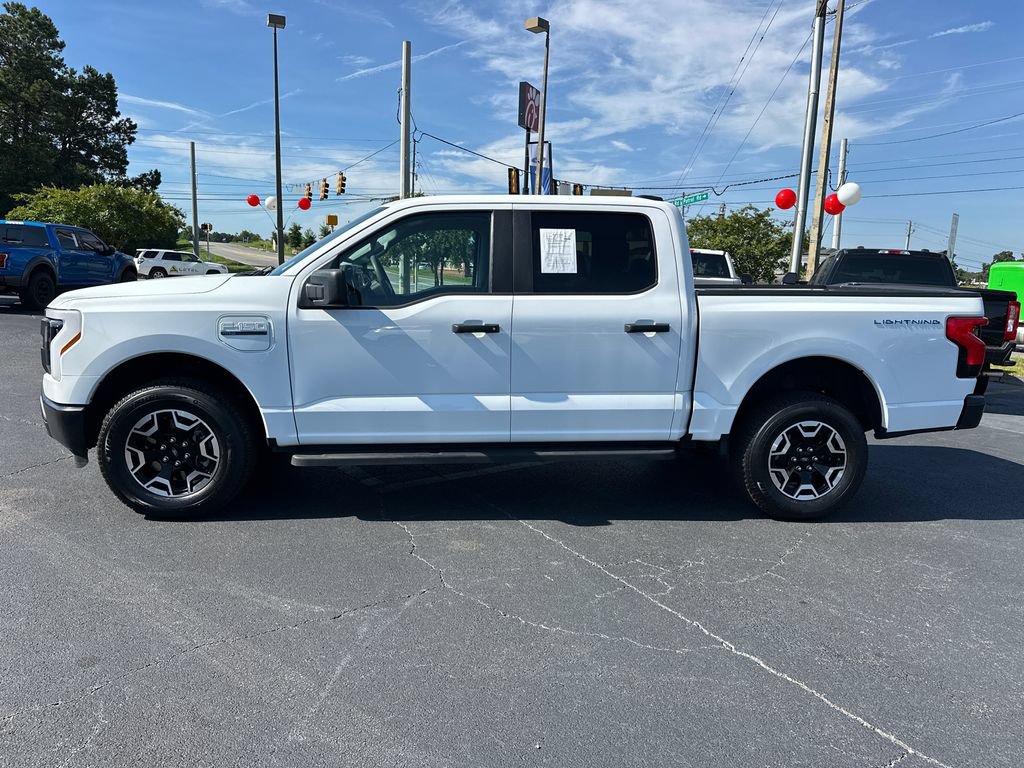 Certified 2023 Ford F150 Lightning Pro AWD/4WD image 4