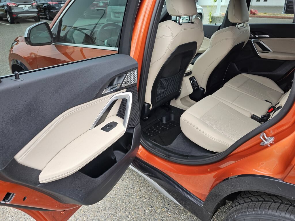 Used 2023 BMW X1 xDrive28i w/ Premium Package AWD/4WD image 11