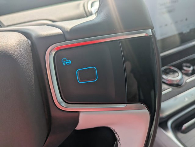 Certified 2025 Ford Expedition Platinum w/ Platinum Ultimate Package image 17