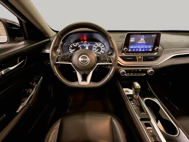 Used 2023 Nissan Altima 2.5 SR AWD/4WD image 5