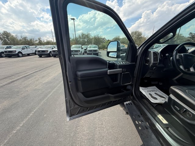 Certified 2021 Ford F350 Platinum w/ Tremor Off-Road Package AWD/4WD image 13