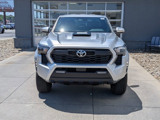 Used 2024 Toyota Tacoma TRD Sport AWD/4WD image 9