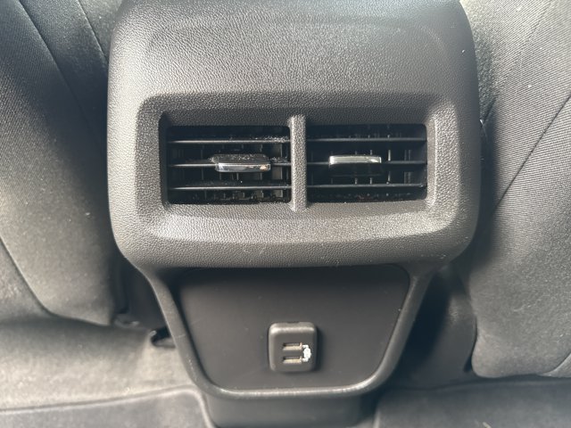 Used 2022 Chevrolet Equinox LT FWD image 20