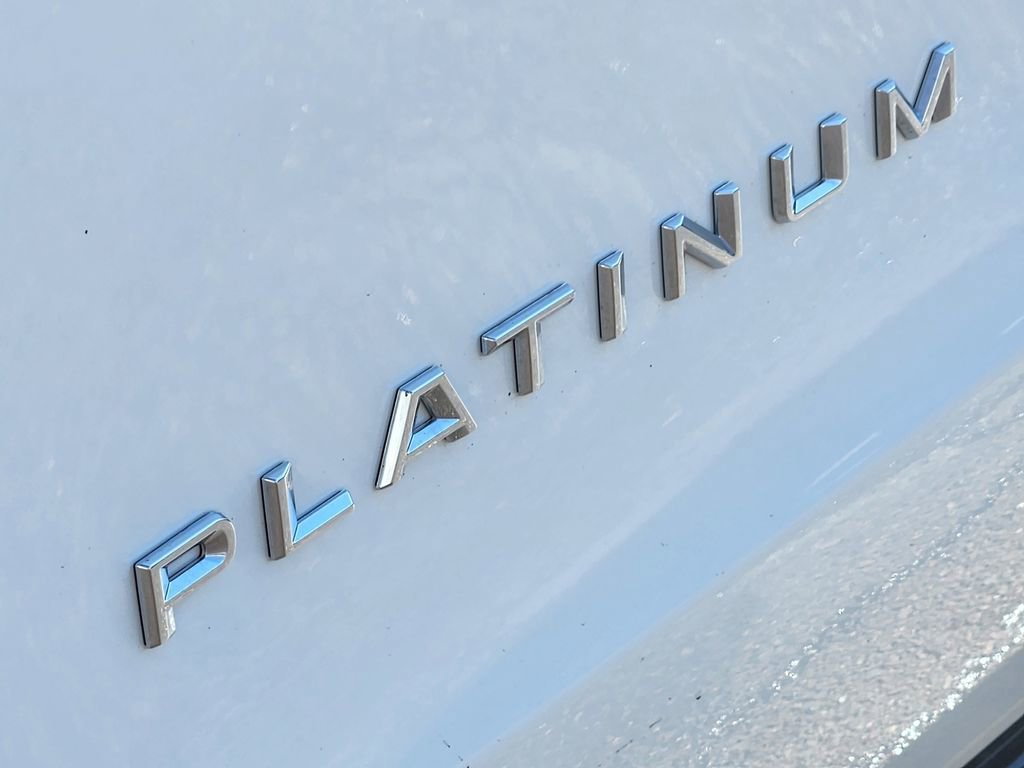 Certified 2025 Ford Expedition Platinum w/ Driver's Package image 18