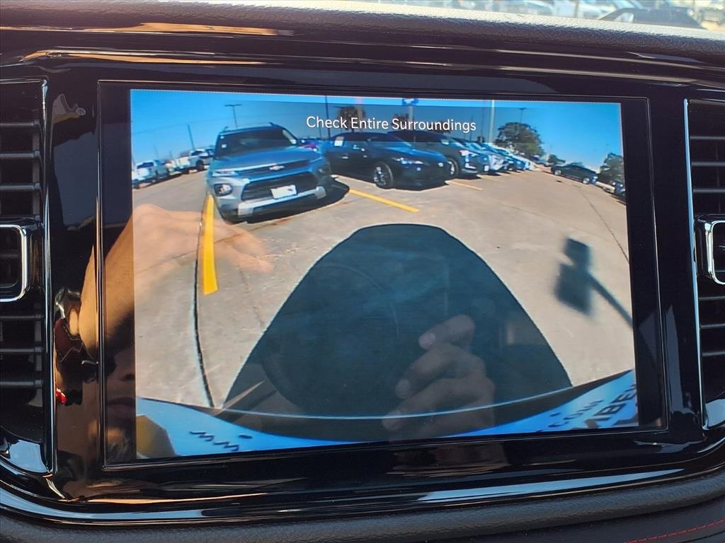 Used 2024 Dodge Durango GT image 11