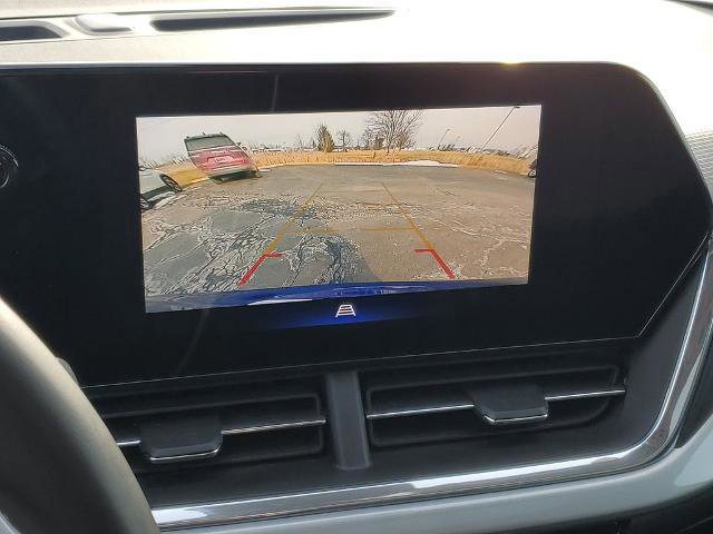 Used 2024 Chevrolet Trax LT w/ Sunroof Package image 15