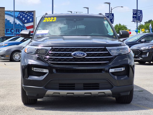 Certified 2023 Ford Explorer XLT w/ Equipment Group 202A AWD/4WD image 8