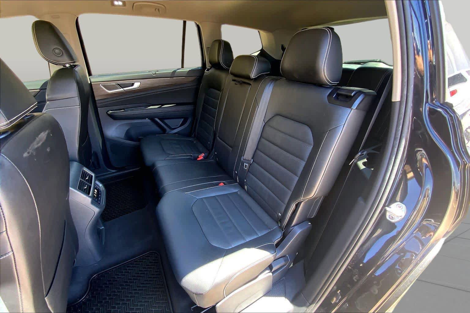 Used 2024 Volkswagen Atlas SEL AWD/4WD image 20