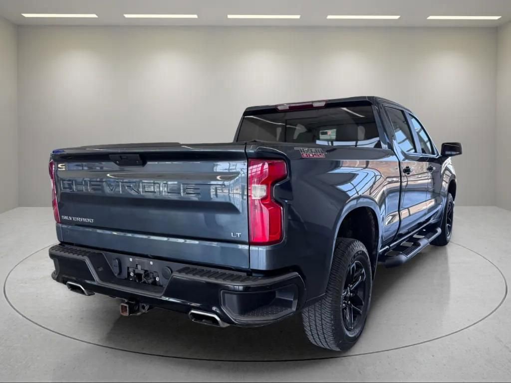 Used 2021 Chevrolet Silverado 1500 LT Trail Boss w/ Convenience Package II image 3