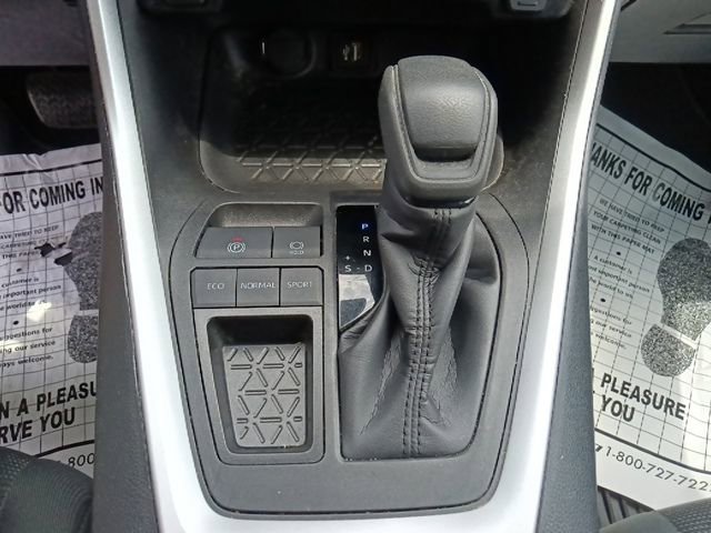 Used 2024 Toyota RAV4 LE FWD image 24
