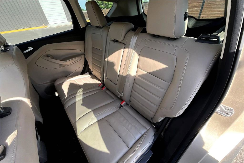 Certified 2018 Ford Escape SEL AWD/4WD image 18
