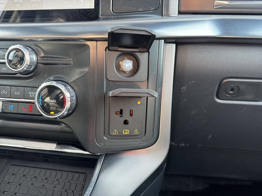 Certified 2025 Ford F150 Platinum w/ Equipment Group 702A High AWD/4WD image 18