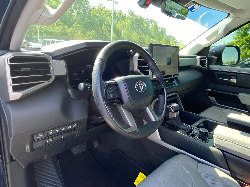 Used 2024 Toyota Tundra Limited w/ Power Package AWD/4WD image 9