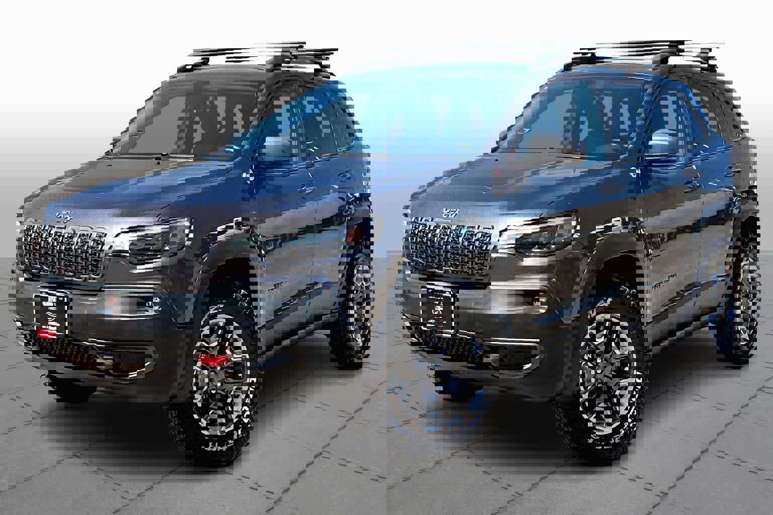 Used 2019 Jeep Cherokee Trailhawk w/ Comfort/Convenience Group AWD/4WD image 7