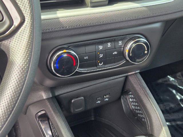 Used 2024 Chevrolet TrailBlazer LS w/ LS Confidence Package FWD image 25
