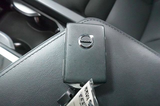Used 2023 Volvo XC60 T8 Plus AWD/4WD image 21