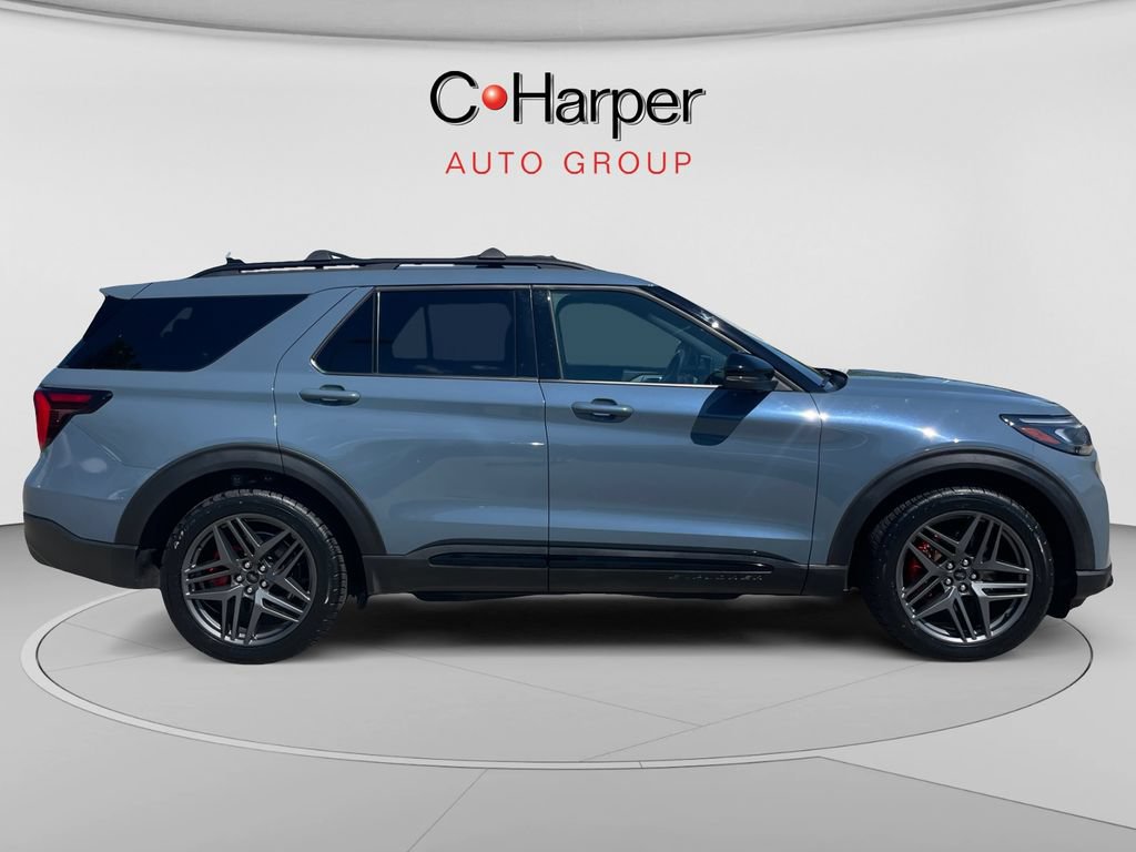 Certified 2025 Ford Explorer ST AWD/4WD image 2