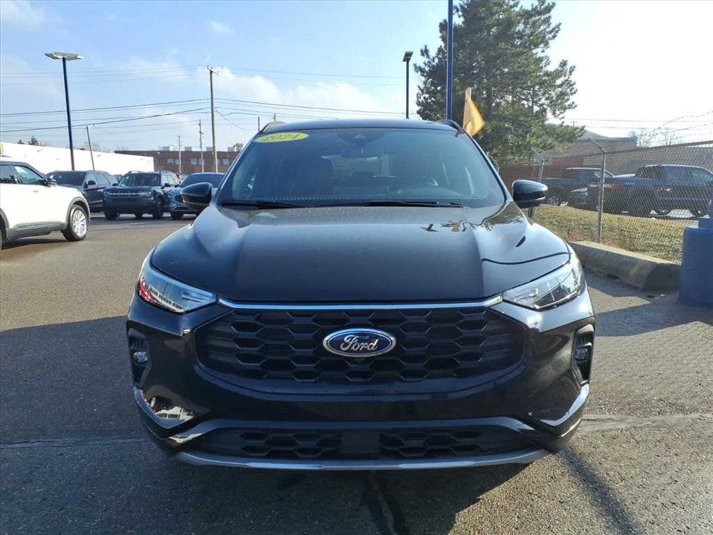 Certified 2024 Ford Escape ST-Line Select w/ Tech Pack #2 AWD/4WD image 6
