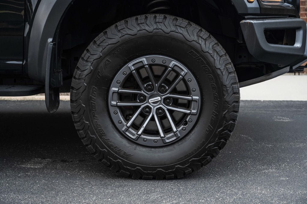 Certified 2020 Ford F150 Raptor w/ Equipment Group 802A Luxury AWD/4WD image 16