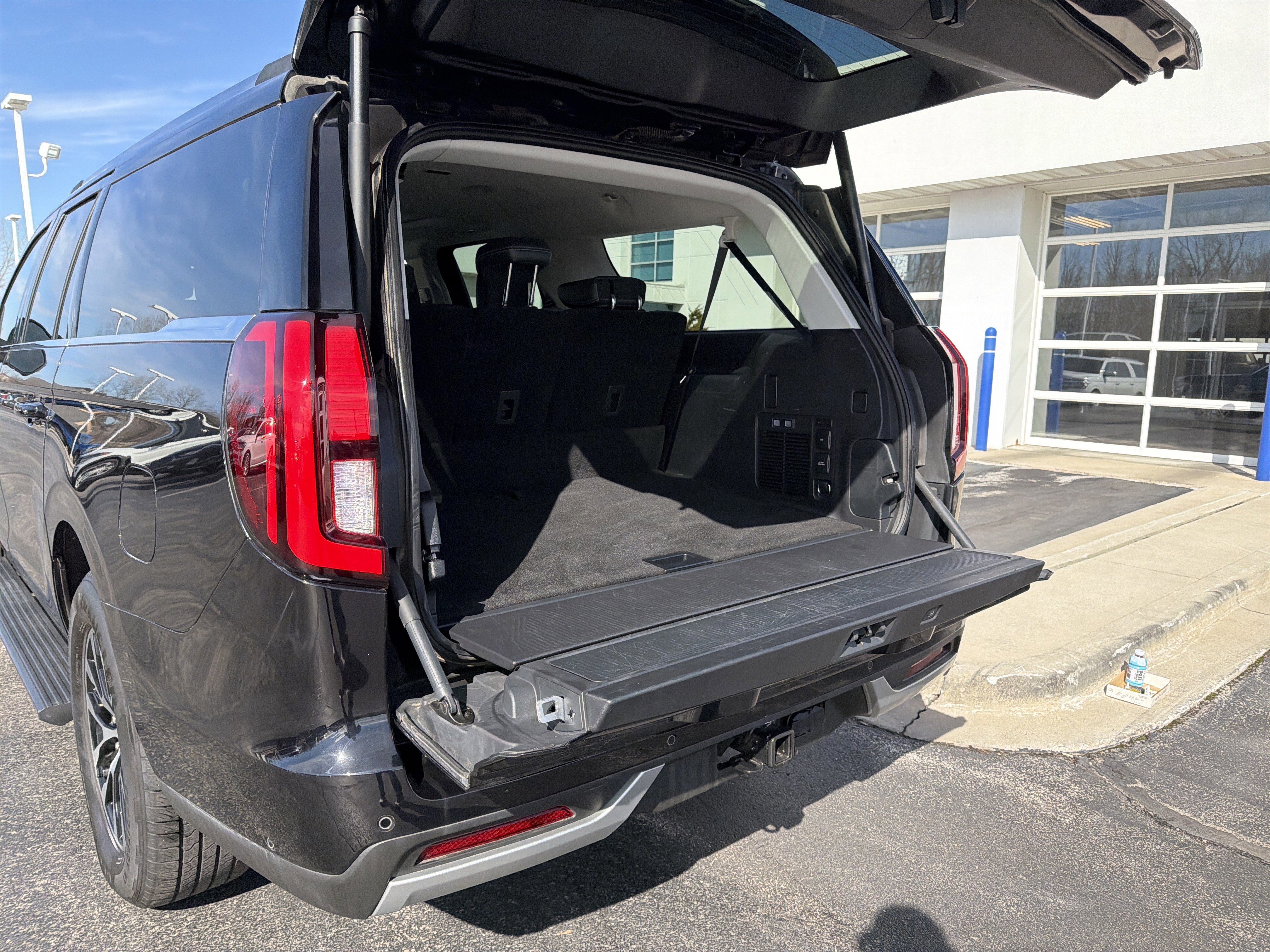 Certified 2025 Ford Expedition Max Platinum AWD/4WD image 12