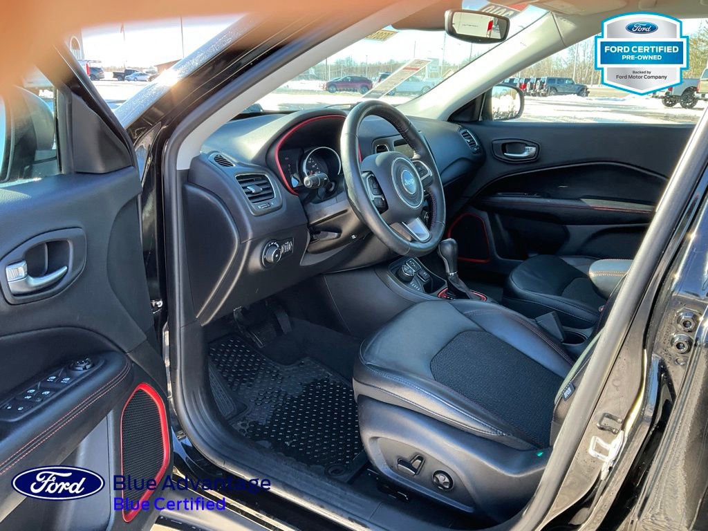 Used 2018 Jeep Compass Trailhawk w/ Cold Weather Group image 12