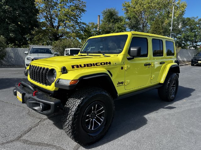 Used 2024 Jeep Wrangler Unlimited Rubicon AWD/4WD image 9