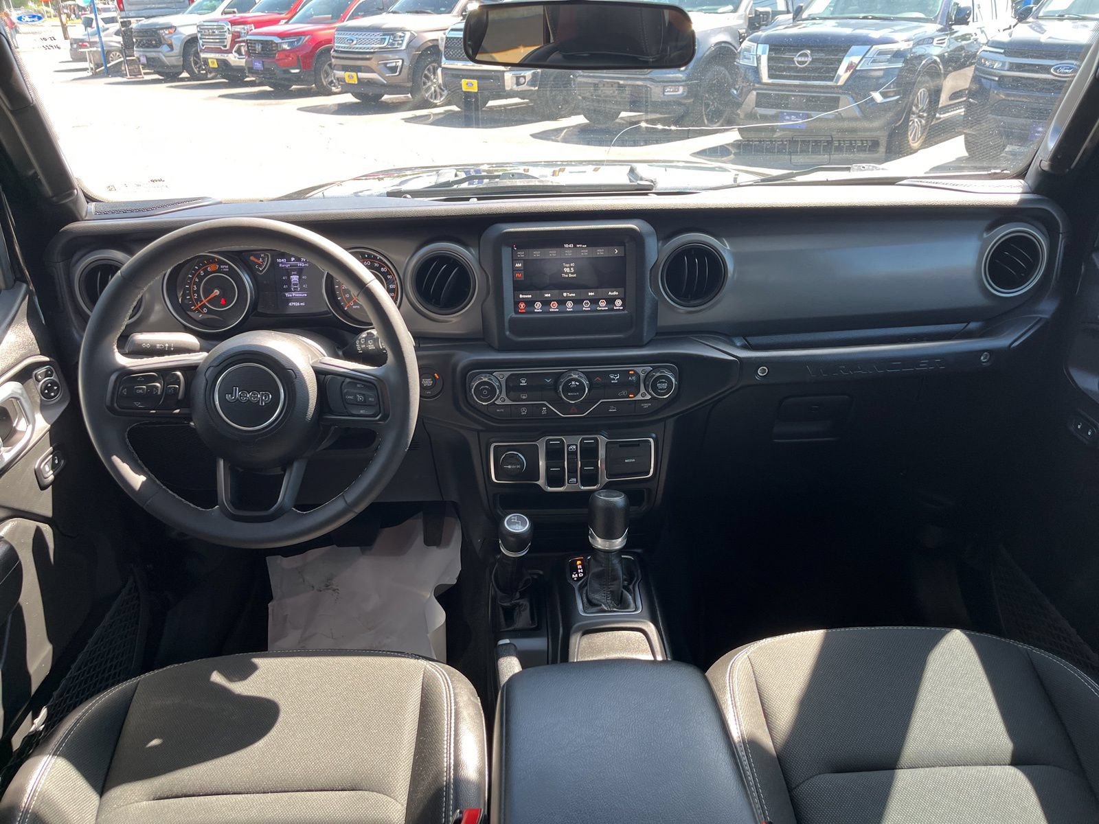Used 2023 Jeep Wrangler Unlimited Sport AWD/4WD image 12