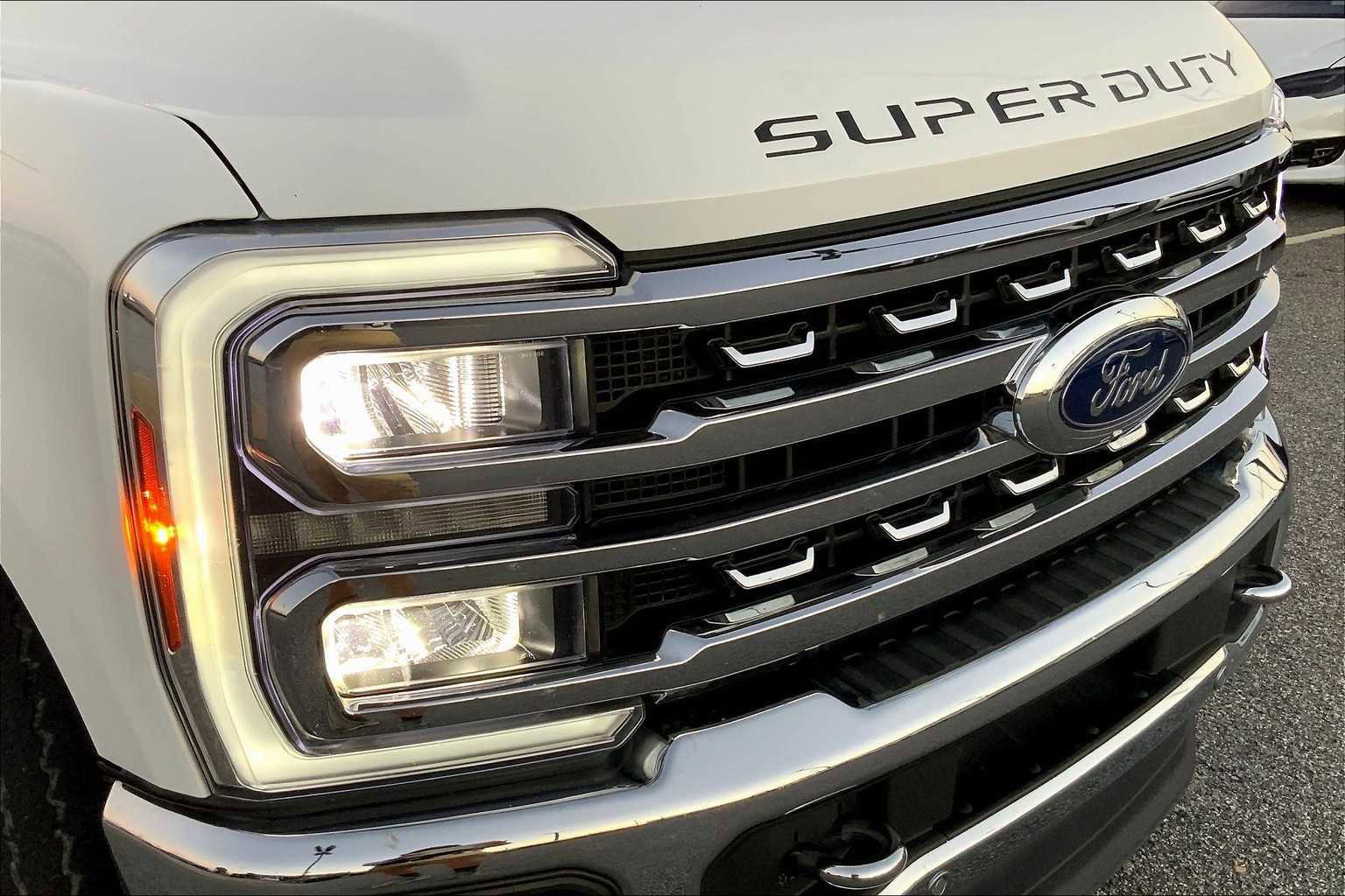 Certified 2024 Ford F250 Lariat w/ Lariat Ultimate Package image 28