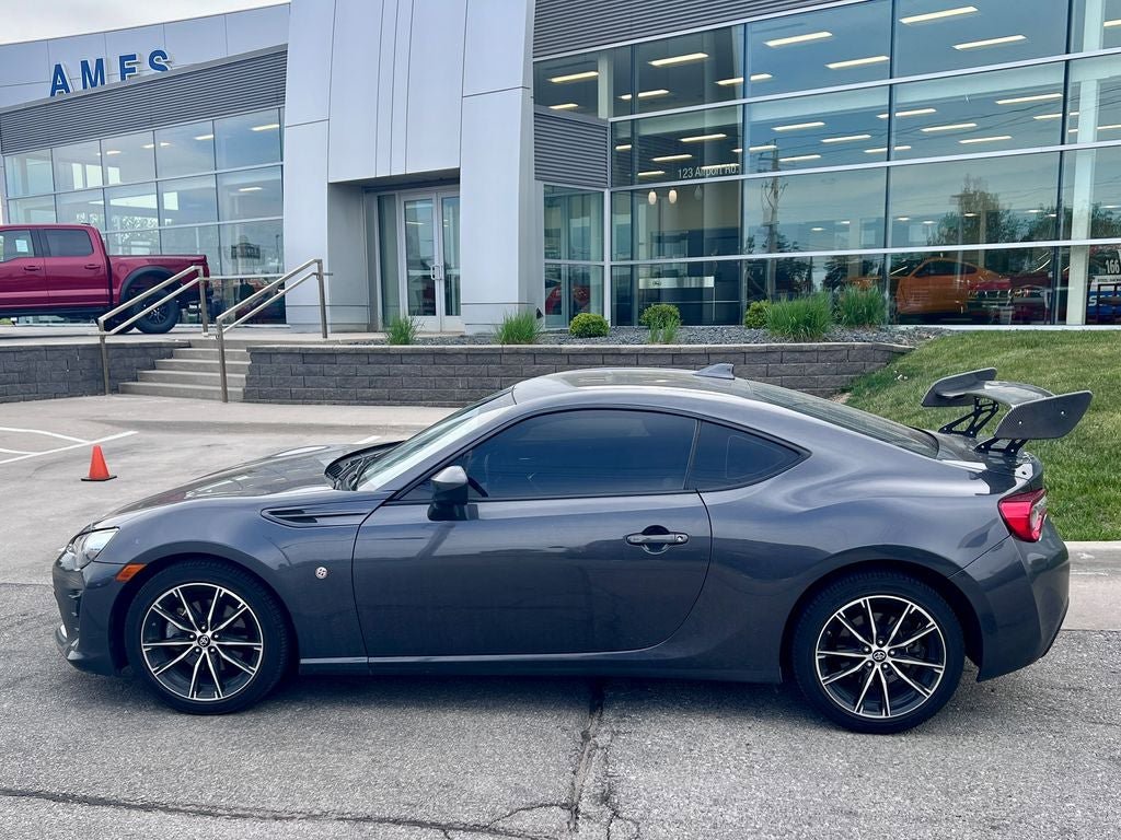 Used 2020 Toyota 86 RWD image 3