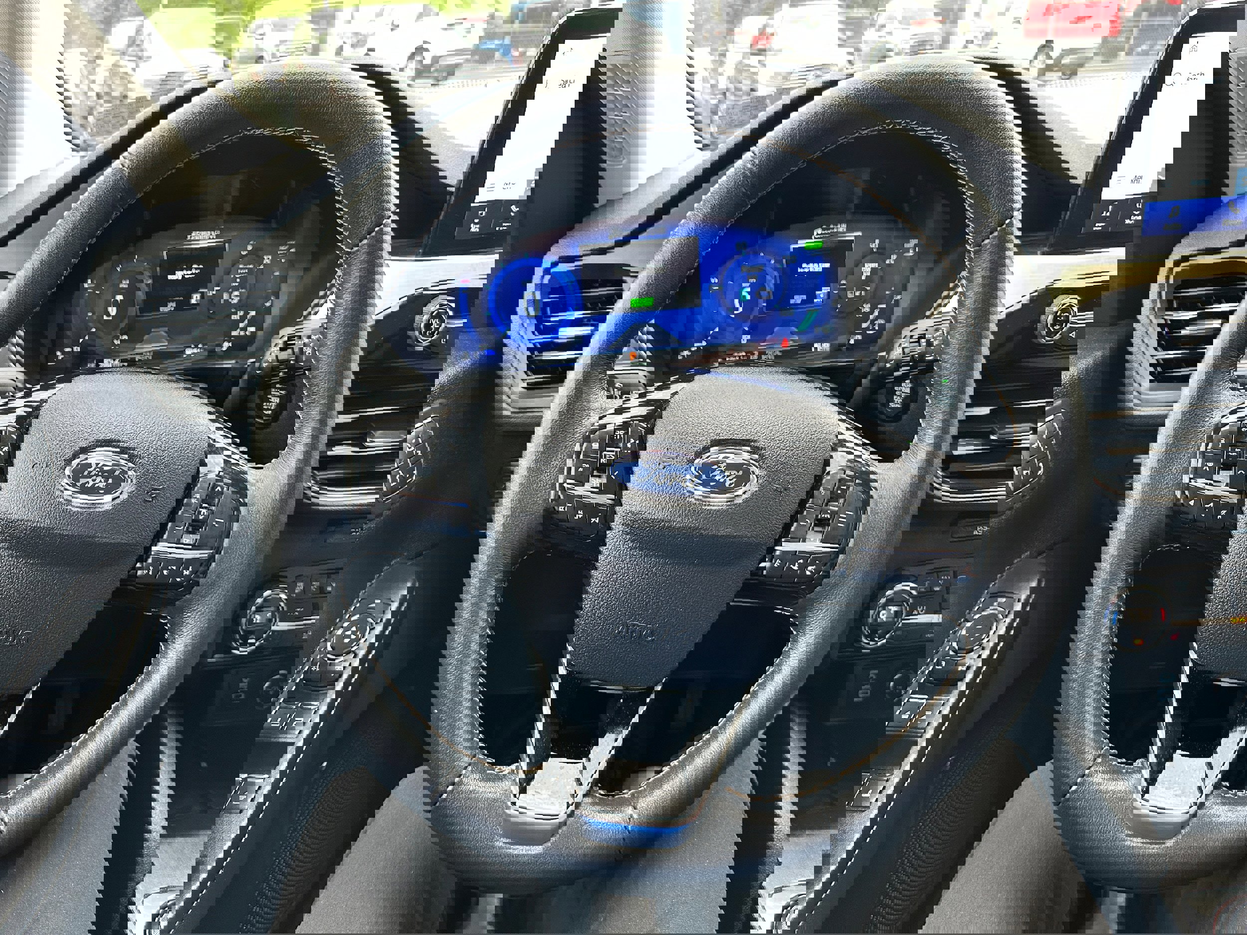 Certified 2021 Ford Escape Titanium w/ Titanium Elite Package image 17