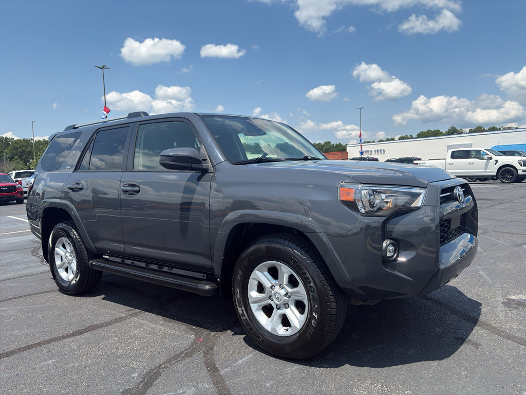 Used 2024 Toyota 4Runner SR5 RWD image 3